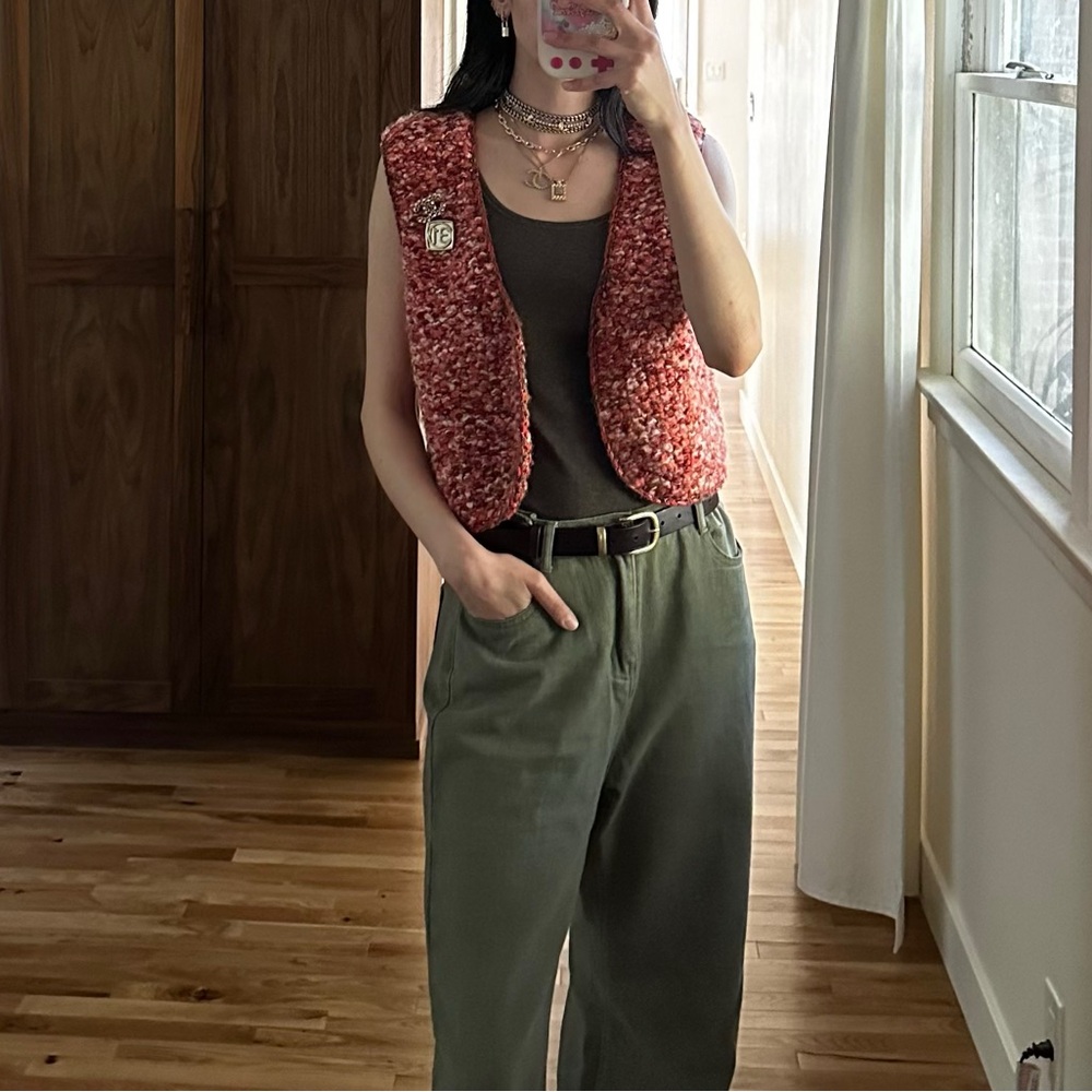 🧶AMAZING🧶 ✨ Chanel Metier d’art knit vest ✨